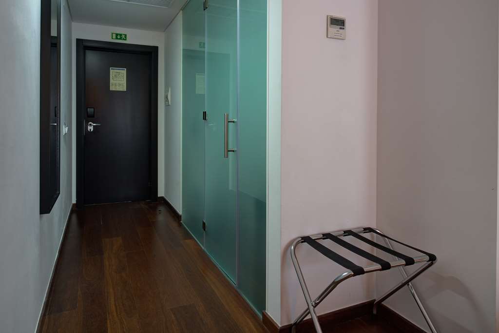 Vip Executive Saldanha Hotel Lisbon Room photo